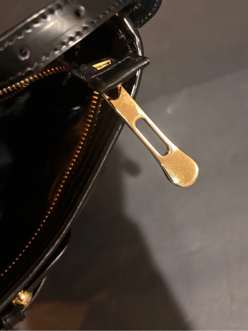 Burberry Bolton Leather Trim Quilted Nylon Crossbody Bag Black Made in Italy NWT